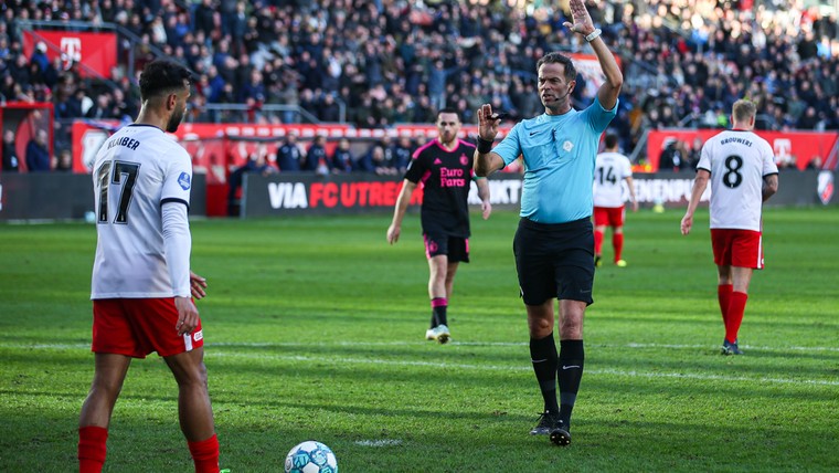 Nijhuis legt uit waarom de 1-2 van Feyenoord werd afgekeurd