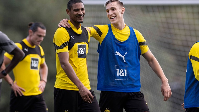 Haller maakt rentree in oefenwedstrijd Borussia Dortmund