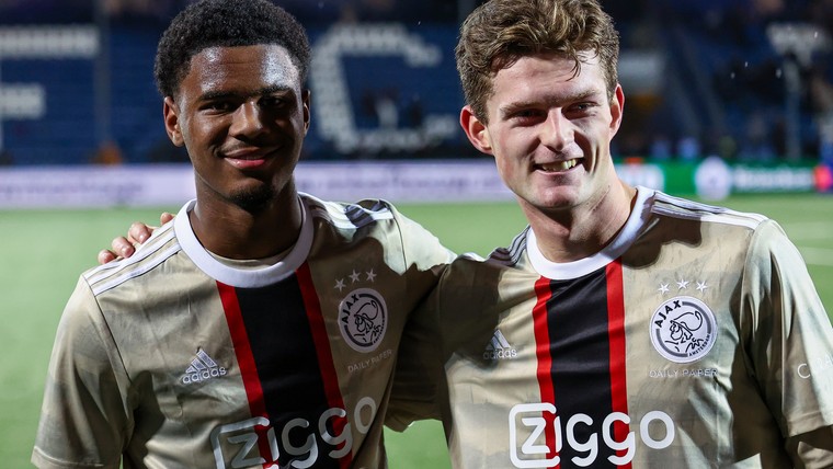 Piepjong Ajax-duo treedt in voetsporen Van der Vaart met debuut in De Vliert