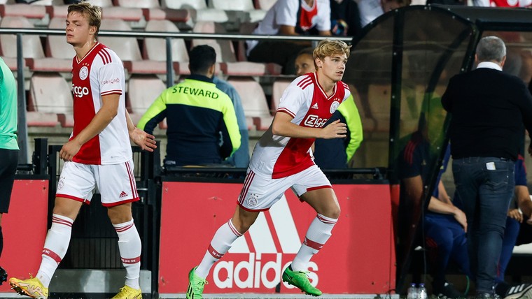 Tien minuten in de KKD: Ajax neemt afscheid van talent Jensen