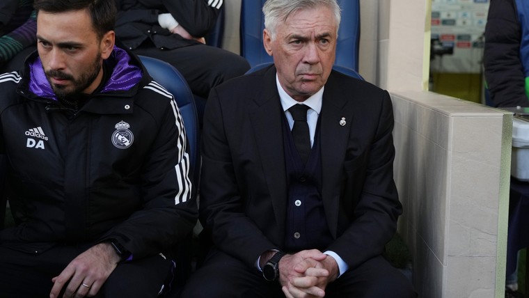 Ancelotti aan de tand gevoeld: 'Waarom spelen Gavi en Pedri niet in Madrid?'