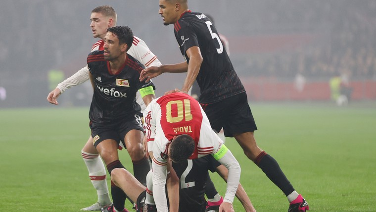 Doekhi niet verrast door Union-optreden tegen Ajax: 'We kunnen iedereen aan'