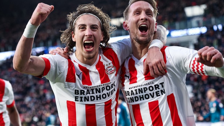 PSV houdt aansluiting in titelrace en deelt gevoelige tik uit aan Twente