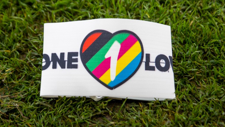 Veelbesproken OneLove-band keert terug tijdens nieuwe campagne