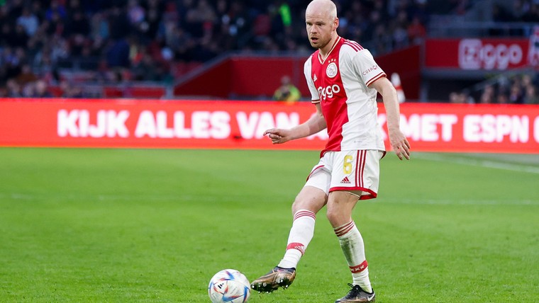 Heitinga verwijst Klaassen naar de reservebank van Ajax
