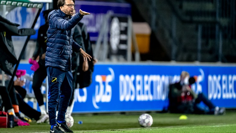Hyballa gelaten na pak slaag van Ajax-jonkies: 'Dit was een Eredivisie-team'