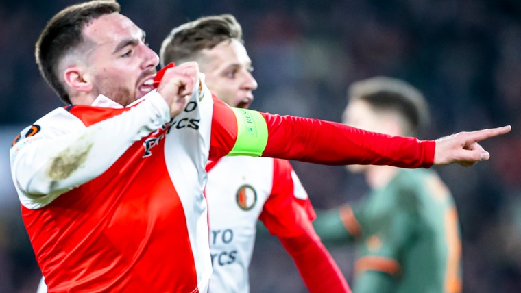Kökçü maakt zich op voor eerste Ajax-Feyenoord: 'Dat is wel apart ja'