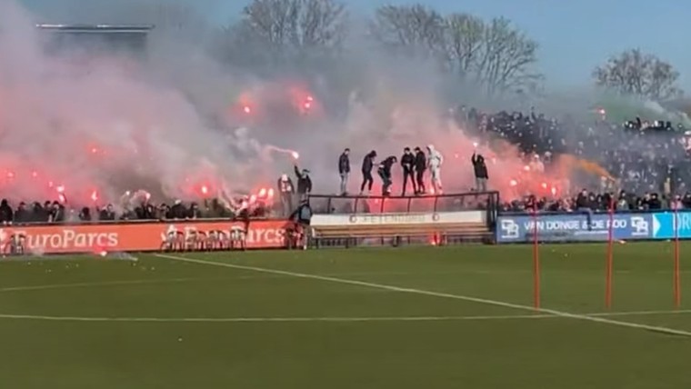 Feyenoord-fans laten massaal van zich horen bij laatste training voor Ajax-uit