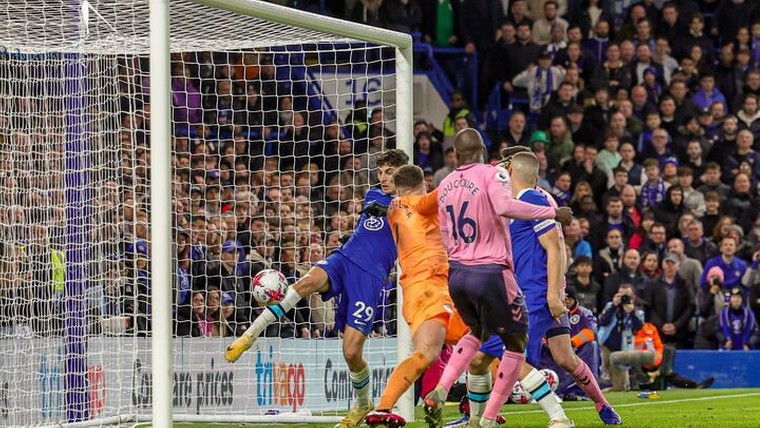 Chelsea laat zich verrassen: Everton dompelt Stamford Bridge in mineur