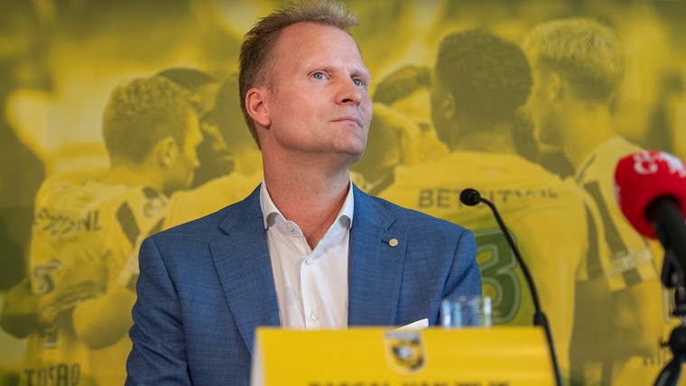 Vitesse raakt weer topman kwijt met vertrek algemeen directeur Van Wijk
