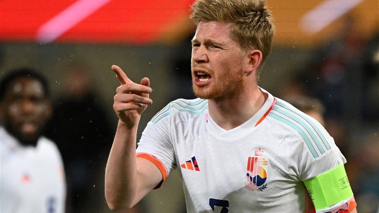 De Bruyne geeft Martínez schopje na: 'Als alle spelers op de juiste plaats staan...'