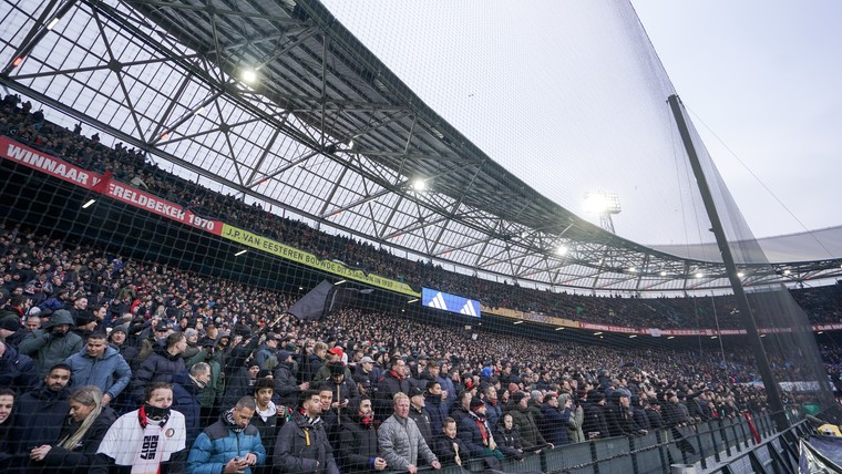 Feyenoord neemt geen risico: netten rondom het veld bij resterende thuisduels