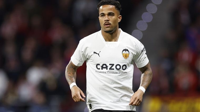 Flinke domper voor man-in-vorm Kluivert en Valencia in degradatiestrijd