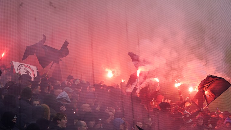 Vuurwerk in eerste Klassieker van het seizoen levert Feyenoord geldboete op