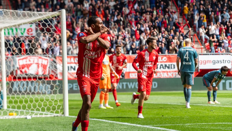 Sparta slaat aanval FC Twente af in verhit spektakelstuk