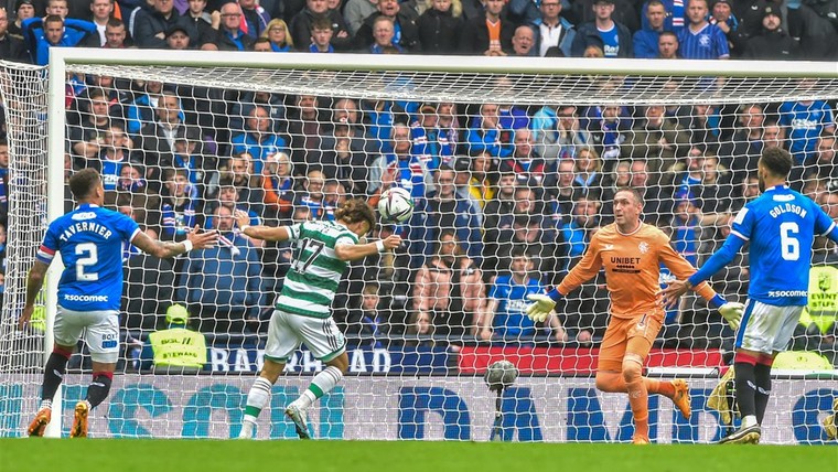 Celtic ten koste van Rangers naar de Schotse bekerfinale na komisch doelpunt