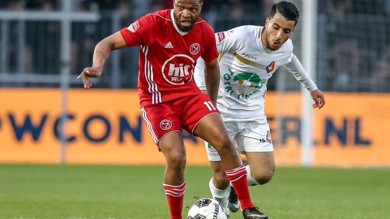 Humor, vreugde en emotie bij huldiging Almere City