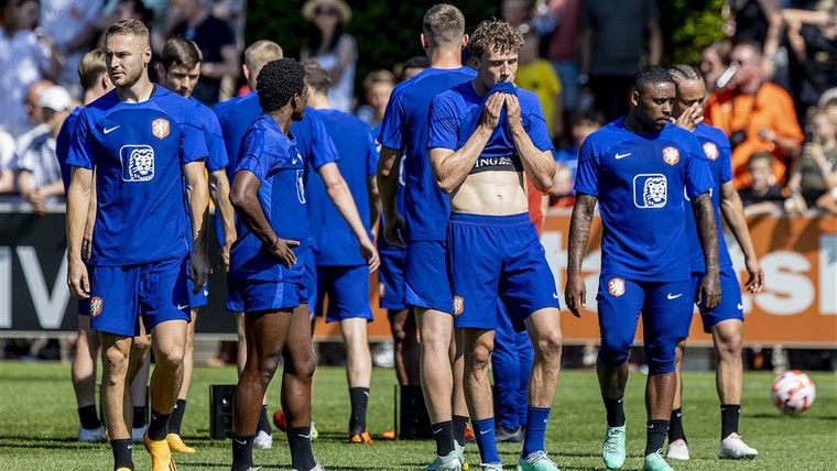 Seedorf ziet Oranje met volledig fitte groep toewerken naar duel met Kroatië