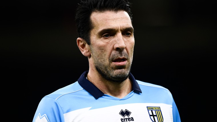 Buffon (45) staat voor belangrijke keuze: afsluiten bij Parma of met een topcontract?