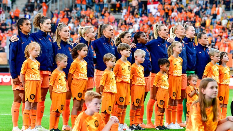Op weg naar het WK: Oranje Leeuwinnen hoopvol in bange dagen 