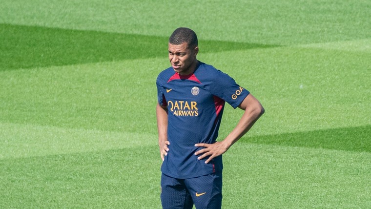 Franse spelersvakbond dreigt met rechtszaak tegen PSG om Mbappé