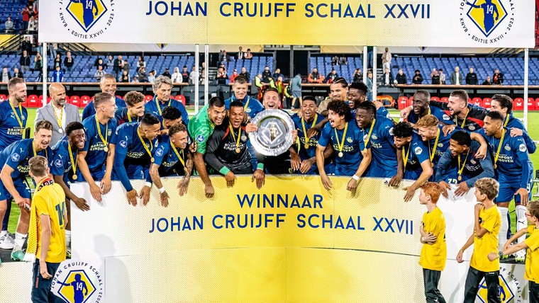 PSV wint zijn veertiende Johan Cruijff Schaal: 'Dat heeft wel iets symbolisch'