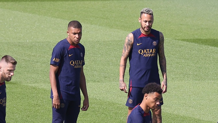'Code rood bij PSG: Neymar maakt vertrekwens kenbaar'