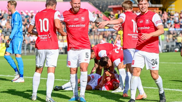 MVV zegeviert in Limburgse derby, Eindhoven en Willem II in evenwicht