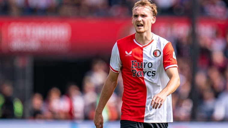 Beelen vertelt wat hij meekreeg van Slot bij zijn Feyenoord-debuut