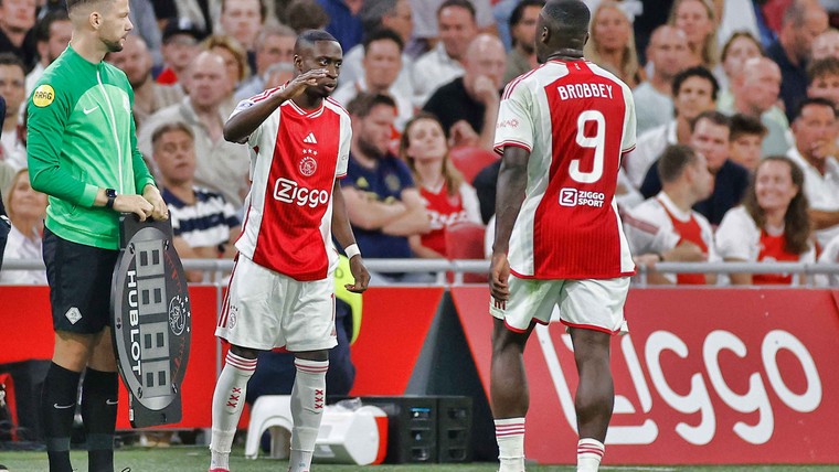 Aanvallend Ajax met Forbs tegen Excelsior