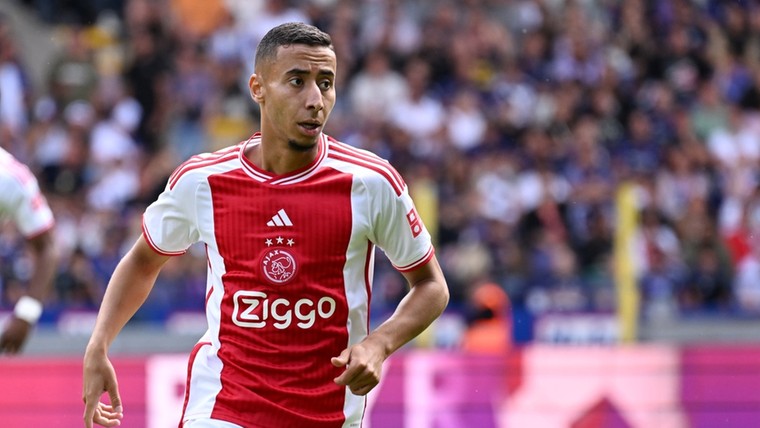 De missie van Ajax-talent Salah-Eddine: 'Ik ga vol voor mijn kans'