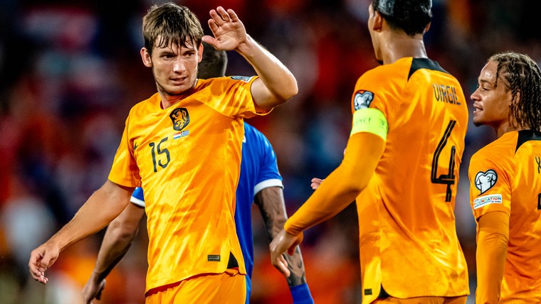 De Roon steekt draak met zichzelf na eerste interlandgoal