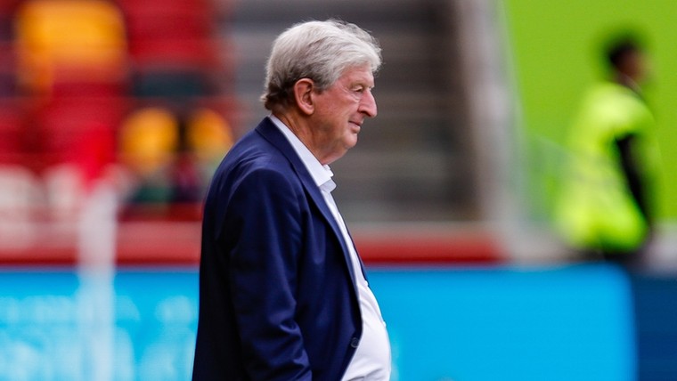 Hodgson (76) is onwel en ontbreekt bij Crystal Palace