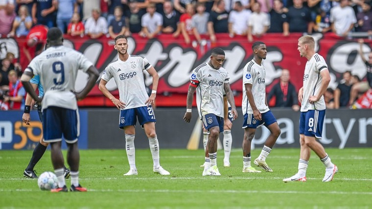 Ajax vervolgt dramatische start onder Steijn met troosteloze nederlaag bij Twente