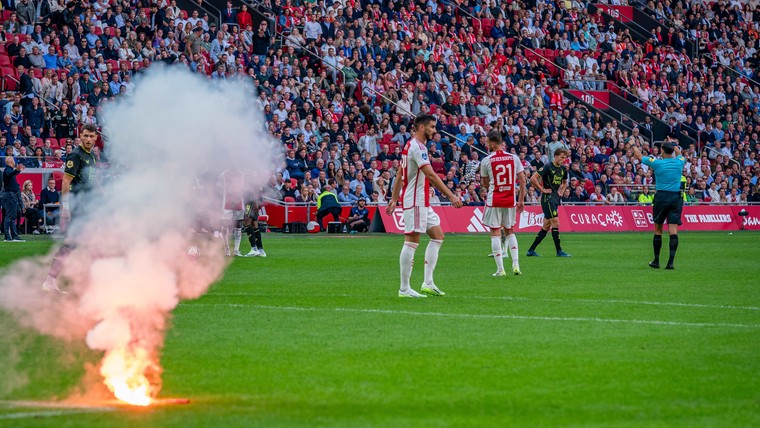 Gestaakt duel tussen Ajax en Feyenoord wordt woensdag uitgespeeld