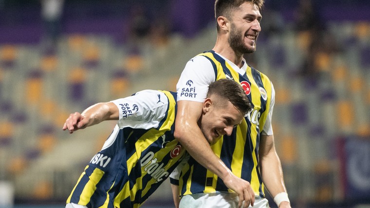 Szymanski speelt hoofdrol in ruime derbyzege Fenerbahçe