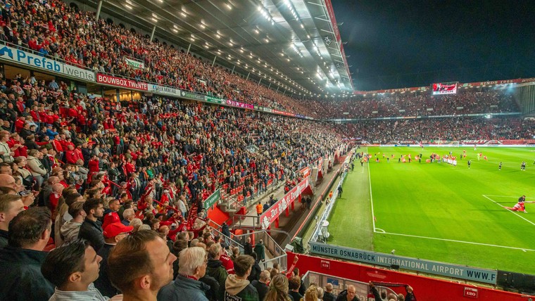 FC Twente kijkt terug en vooruit: uitbreiding stadion het streven