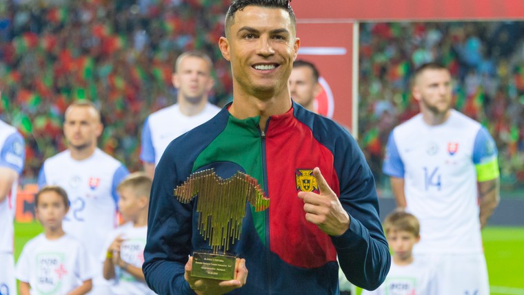 Ronaldo spot op 38-jarige leeftijd nog met alle interlandwetten