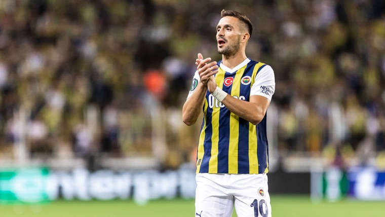 Tadic en Szymanski vinden elkaar simpel bij ongenaakbaar Fenerbahçe