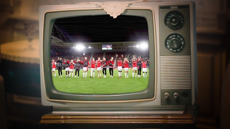 Voetbal op tv: op deze zender zijn AZ en Ajax vanavond te zien