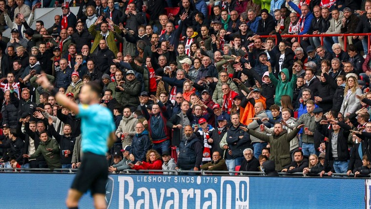 KNVB toont beelden rondom reanimatie in duel tussen PSV en Ajax