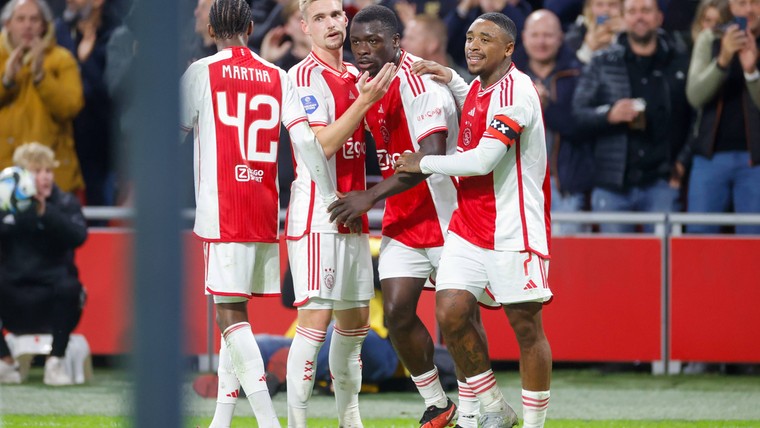 Ajax loopt in slotfase weg bij Heerenveen en wint weer onder Van 't Schip