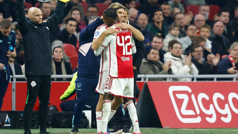 Van Hanegem waarschuwt Ajax: 'Alsof de nieuwe Roberto Carlos was opgestaan'
