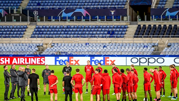 'Wish you were here': spelers en staf Feyenoord richten zich tot eigen aanhang