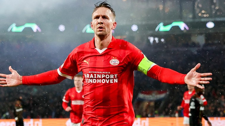 PSV behoudt CL-kansen in verhit duel met RC Lens