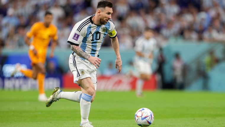 Het ultieme kerstcadeau: zes WK-shirts van Messi zijn te koop