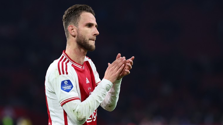 Ajax meldt slecht nieuws over blessure Van den Boomen
