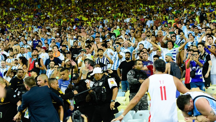 Messi geschokt door rellen in Maracanã: 'Er zat familie op de tribune'