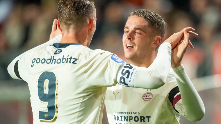Sneijder verwacht geen spanning meer: 'Wij mogen PSV bij deze feliciteren'