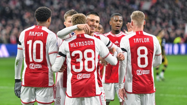 Ongekende weelde voor Ajax: hofleverancier van Elftal van de Week